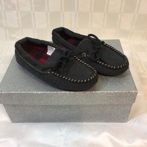 target boys slippers